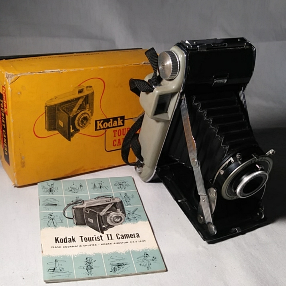 Kodak Tourist II Camera Fold Out Design